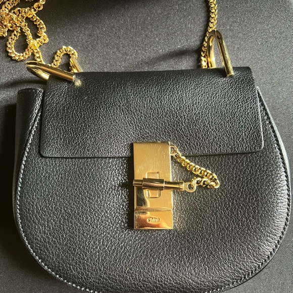 Chloe mini drew bag in black with gold hardware - Picture 4 of 16